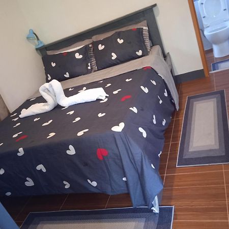 Sarah'S Garden Bnb & Spa Bed and Breakfast Clarin  Exterior foto