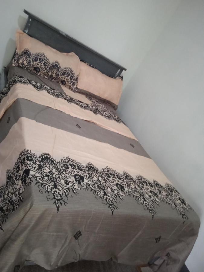 Sarah'S Garden Bnb & Spa Bed and Breakfast Clarin  Exterior foto
