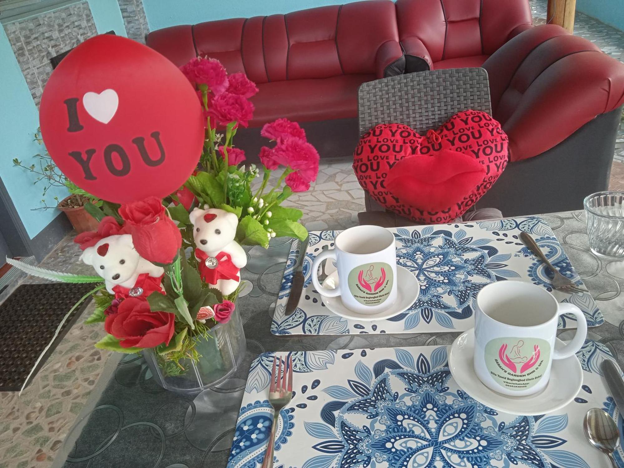 Sarah'S Garden Bnb & Spa Bed and Breakfast Clarin  Exterior foto