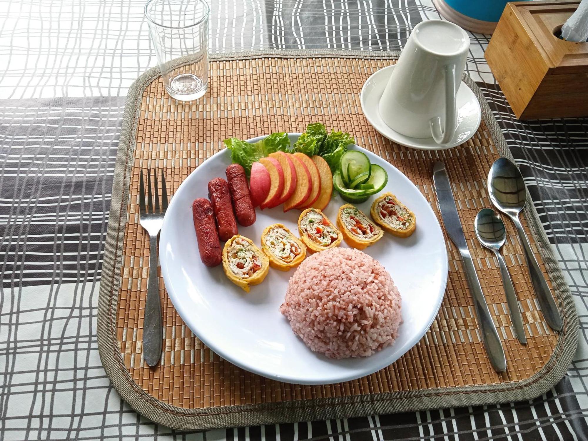 Sarah'S Garden Bnb & Spa Bed and Breakfast Clarin  Exterior foto